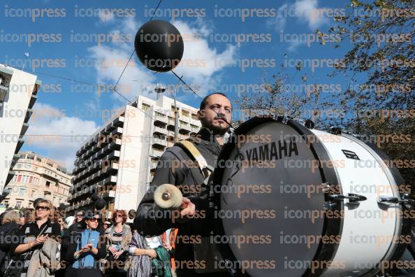 ΔΙΑΜΑΡΤΥΡΙΑ-ΕΡΓΑΖΟΜΕΝΩΝ-ΣΤΙΣ-ΣΤΗΝ-ΠΛΑΤΕΙΑ-8