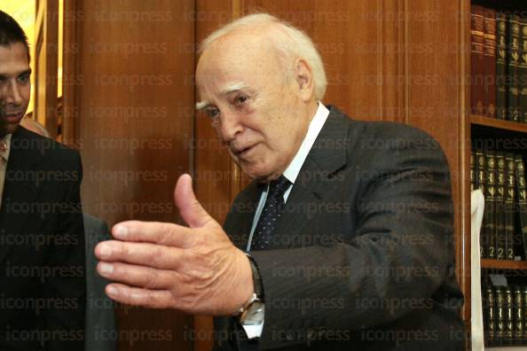 ΣΥΝΑΝΤΗΣΗ-ΠΡΟΕΔΡΟΥ-ΔΗΜΟΚΡΑΤΙΑΣ-ΚΑΡΟΛΟΥ-ΠΑΠΟΥΛΙΑ