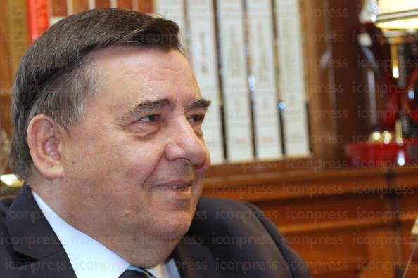 ΣΥΝΑΝΤΗΣΗ-ΠΡΟΕΔΡΟΥ-ΔΗΜΟΚΡΑΤΙΑΣ-ΚΑΡΟΛΟΥ-ΠΑΠΟΥΛΙΑ