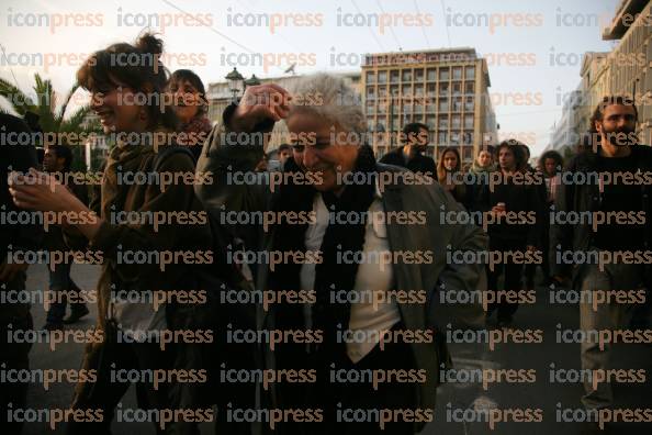 ΔΙΑΜΑΡΤΥΡΙΑ-ΜΟΥΣΙΚΩΝ-ΣΤΟ-ΚΕΝΤΡΟ-ΤΗΣ-ΑΘΗΝΑΣ-ΓΙΑ-ΤΗ-ΔΟΛΟΦΟΝΙΑ-ΤΟΥ-ΑΛΕΞΑΝΔΡΟΥ-7