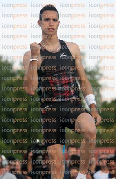 ATHENS-STREET-POLE-VAULT-2014