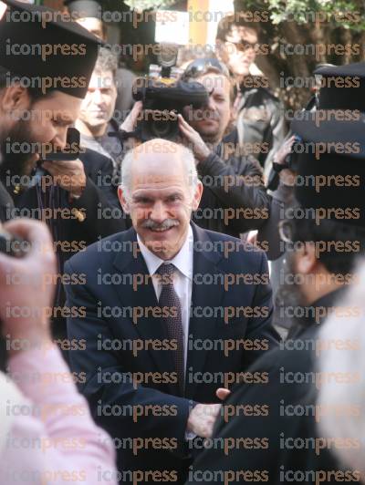 ΣΥΝΑΝΤΗΣΗ-ΠΡΟΕΔΡΟΥ-ΠΑΣΟΚ-ΠΑΠΑΝΔΡΕΟΥ-ΑΡΧΙΕΠΙΣΚΟΠΟ