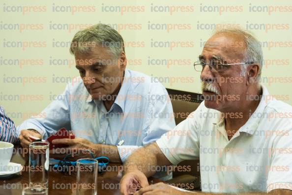 ΣΥΝΑΝΤΗΣΗ-ΑΝΤΙΠΡΟΣΩΠΕΙΩΝ-ΣΥΡΙΖΑ-ΔΗΜΑΡ-ΣΤΗΝ-8